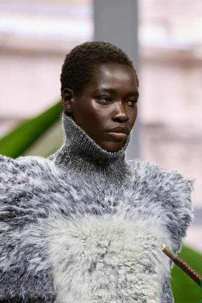 Look 20